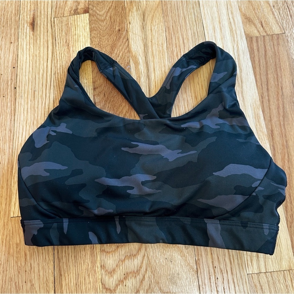 Athleta Ultimate Printed Supersonic A-C Medium Impact Sports Bra Camo Small